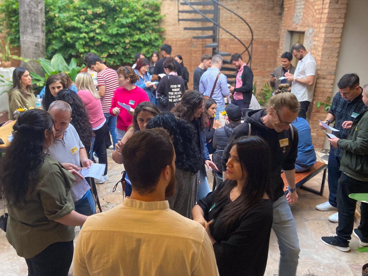 Spanglish language exchange social event in Asunción